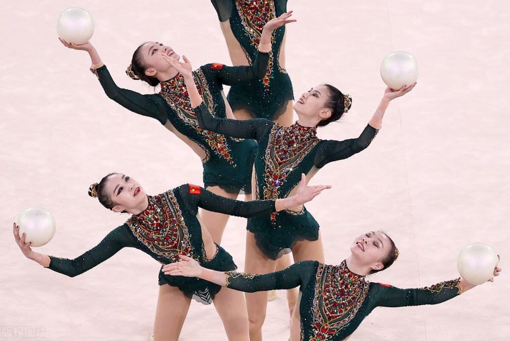 保加利亚队凭借团体表演项目获胜 保加利亚队凭借团体表演项目获胜