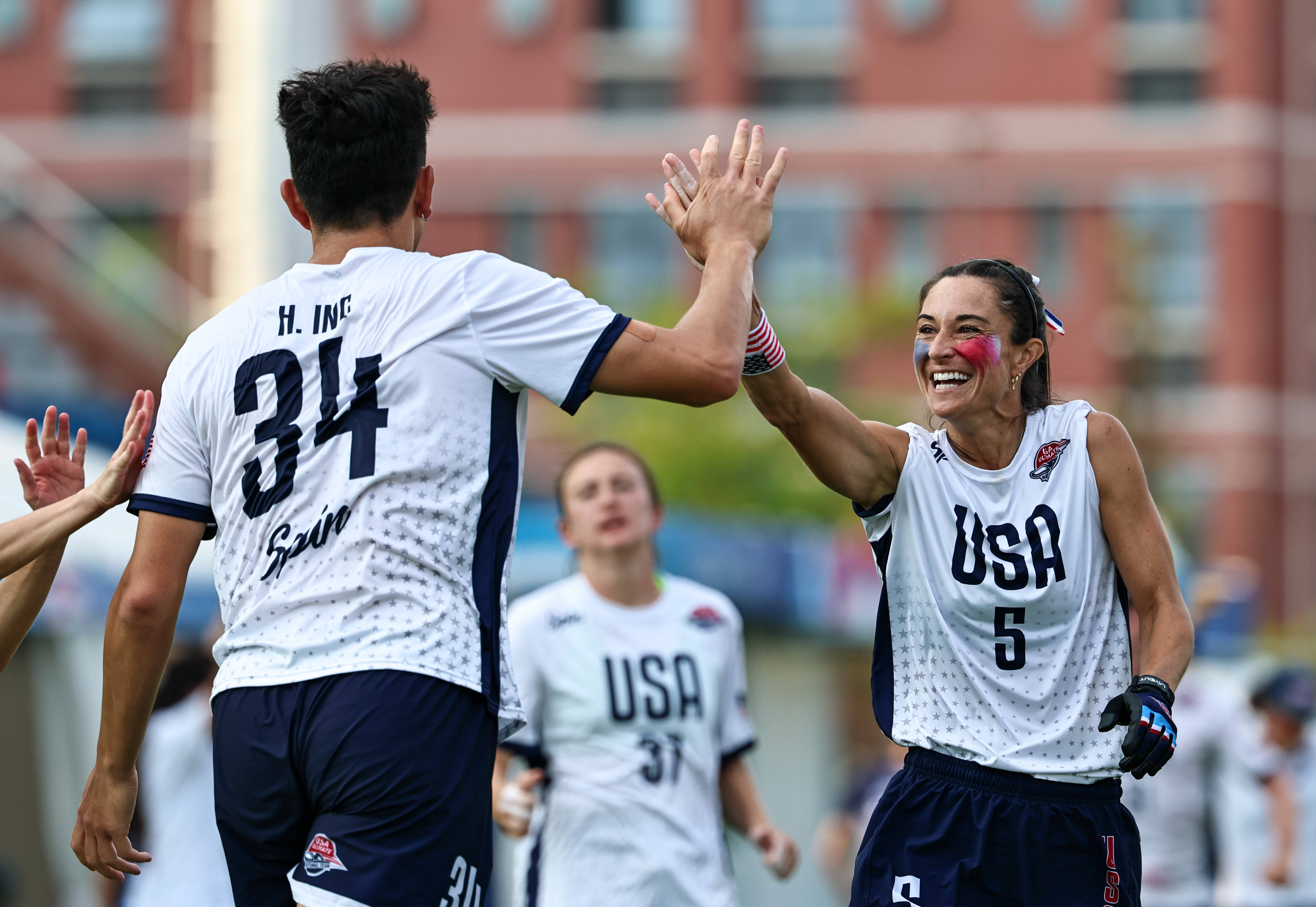 包含美国代表队创造佳绩,全场欢呼的词条 包含美国代表队创造佳绩,全场欢呼的词条