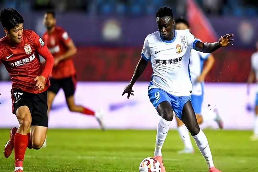 开云体育-青岛队在客场战胜对手，排名稳定