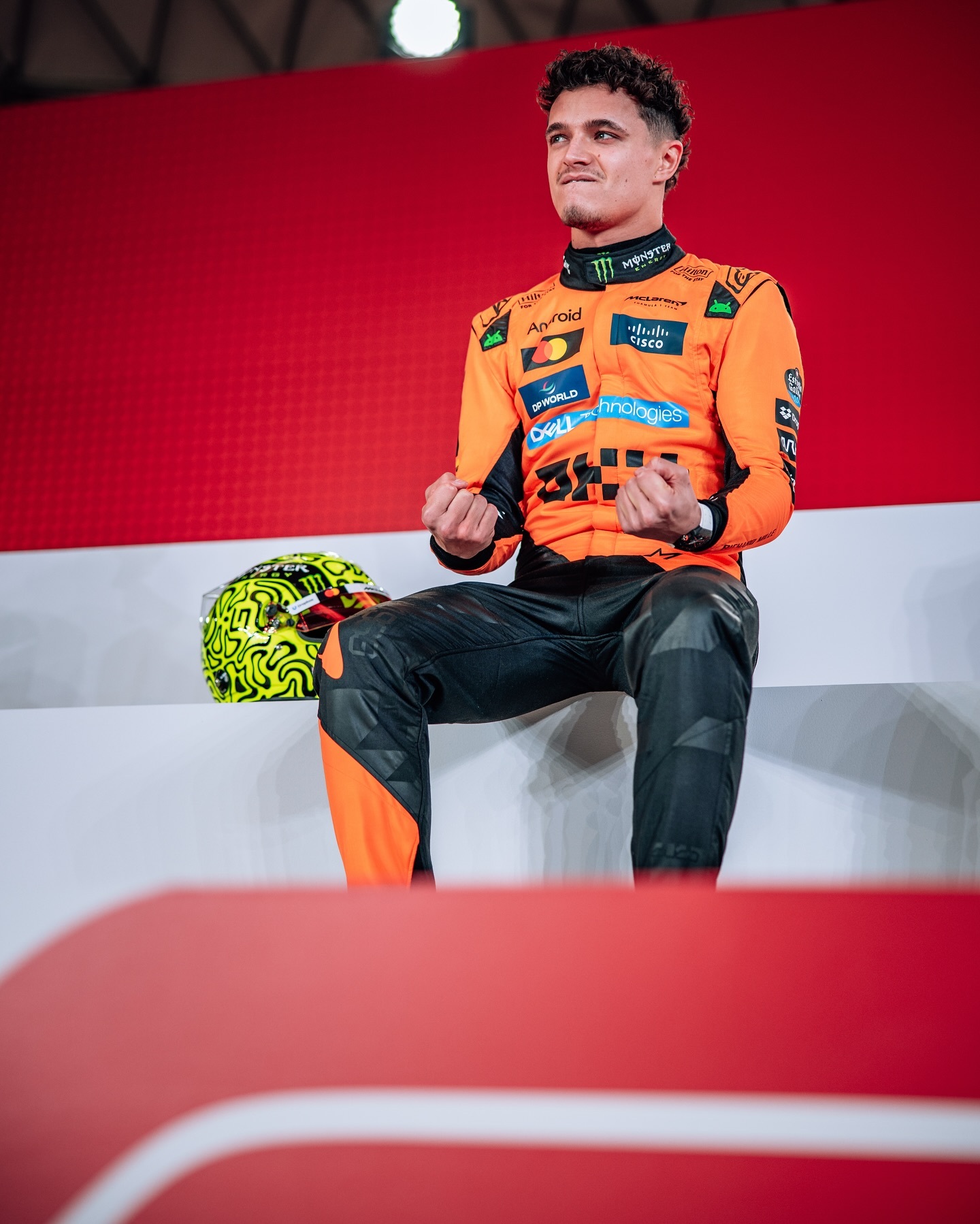 哈斯车队碾压阿斯顿马丁，汉密尔顿带队取胜的简单介绍