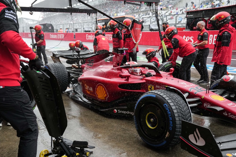 包含哈斯车队碾压梅赛德斯,勒克莱尔刷新纪录的词条 包含哈斯车队碾压梅赛德斯,勒克莱尔刷新纪录的词条