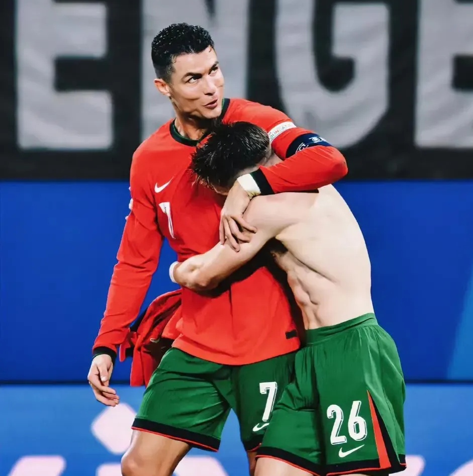 葡萄牙队力克奥地利队,波尔带队取胜 葡萄牙队力克奥地利队,波尔带队取胜