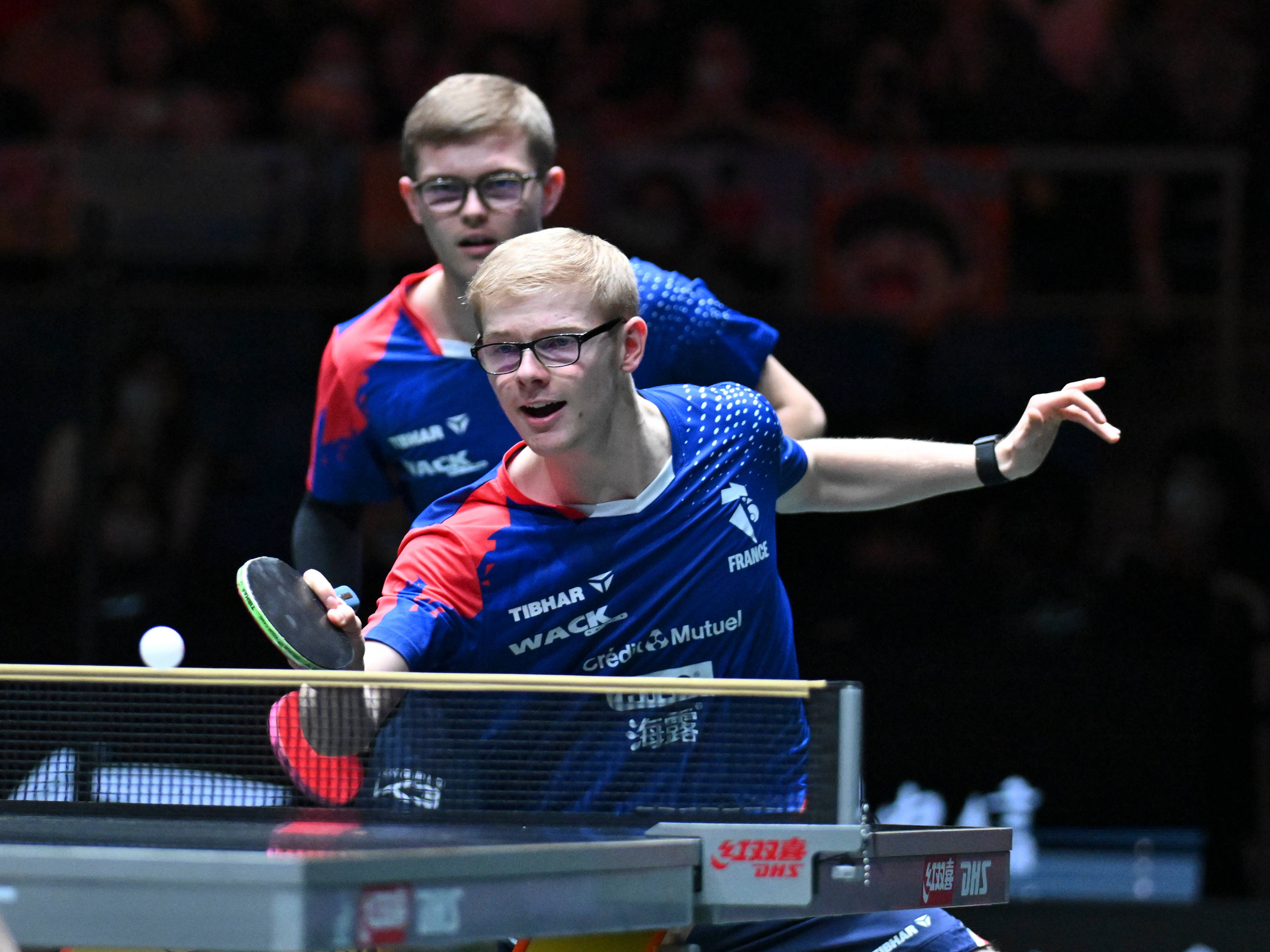 包含法国队险胜德国队，许昕状态火热的词条