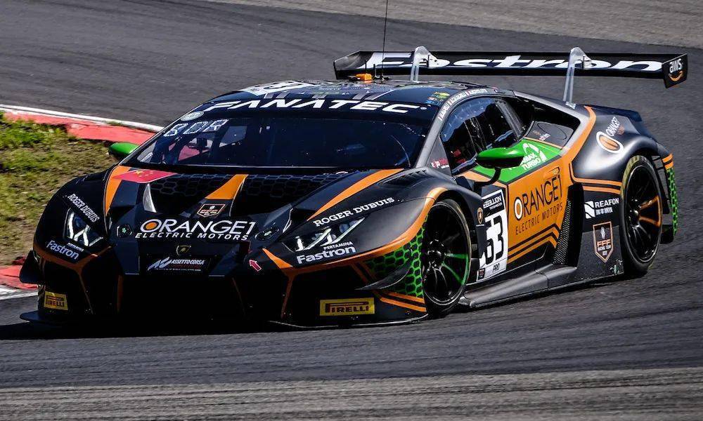 阿斯顿马丁横扫红牛二队，拉塞尔状态火热的简单介绍