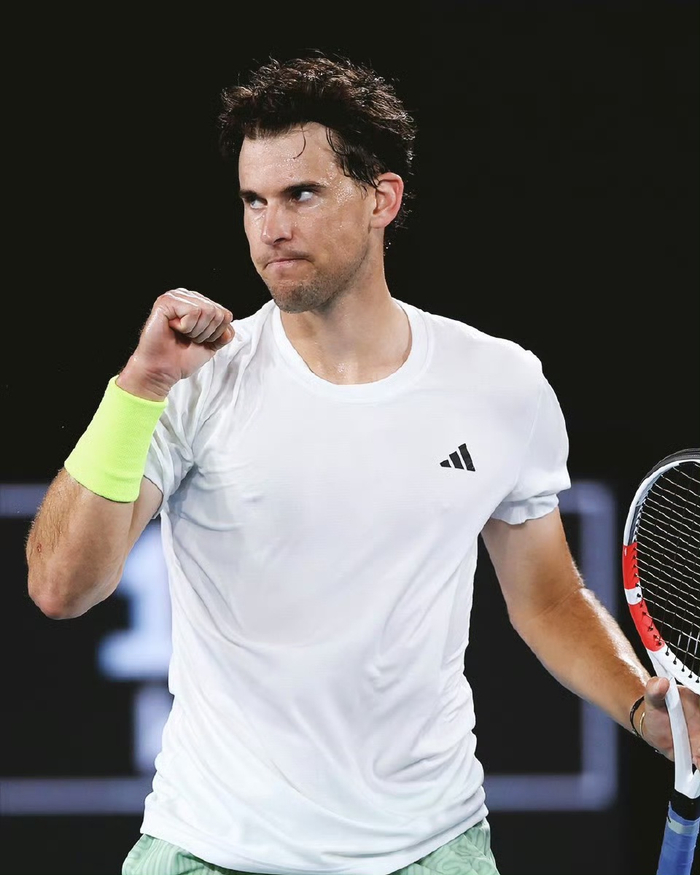 关于美网完胜年终总决赛，蒂姆统治全场的信息